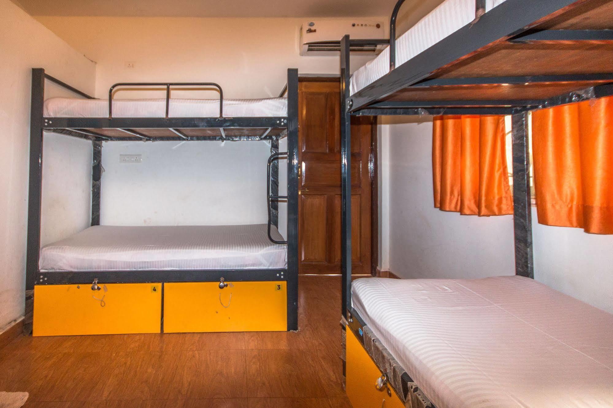 Hostel Backpacker Panda Goa Calangute Zewnętrze zdjęcie
